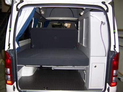 Bed_Seat_Layout_Option2d