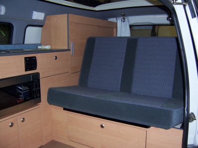 Bed_Seat_Layout_Option_3a